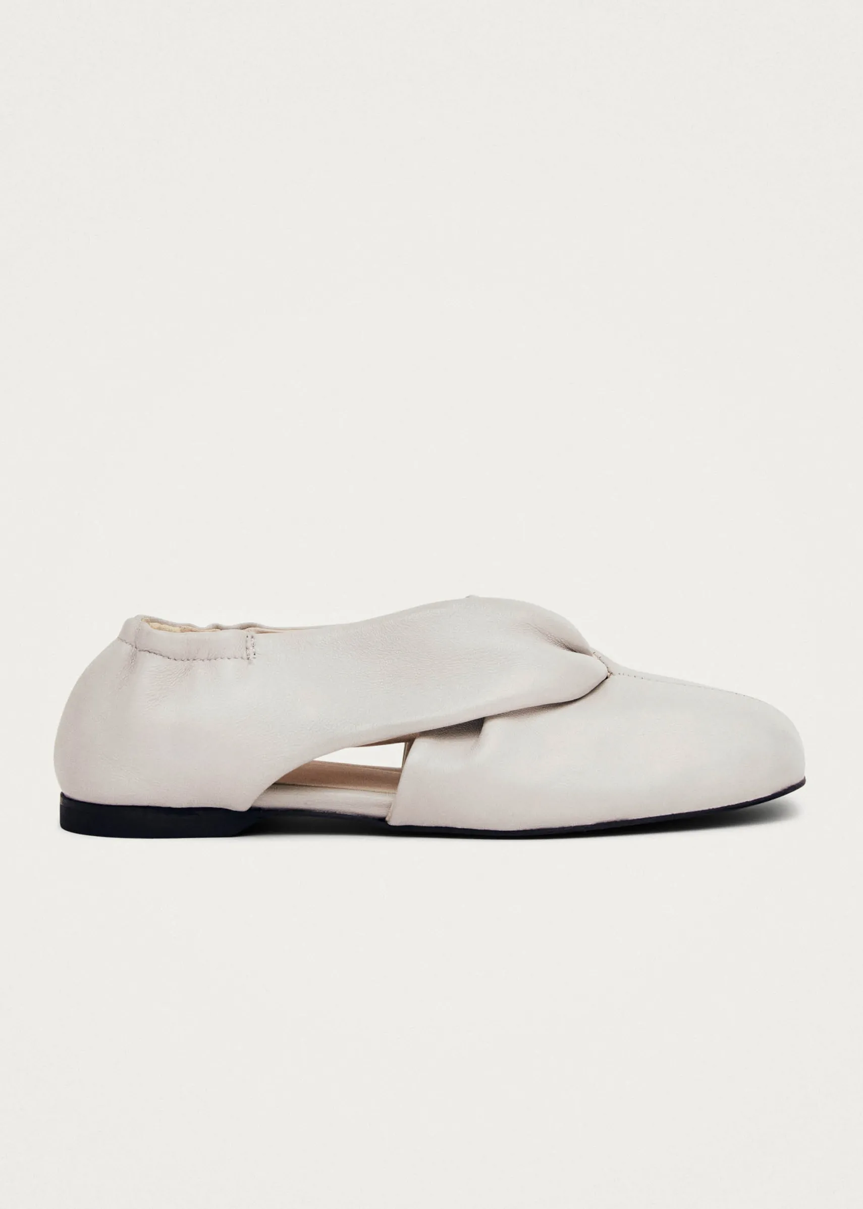 ALOHAS Alaula Light Grey Leather Ballet Flats