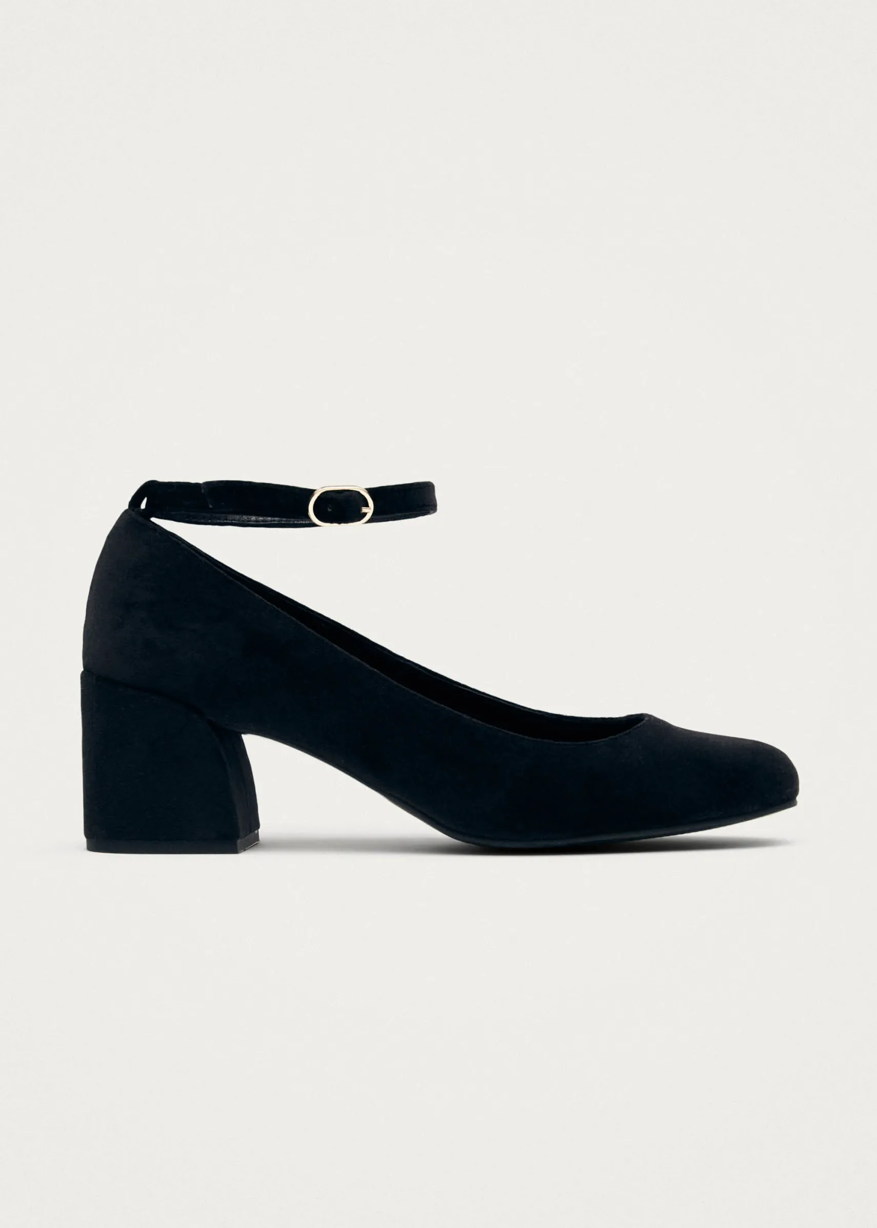 ALOHAS Antoine Velvet Black Pumps