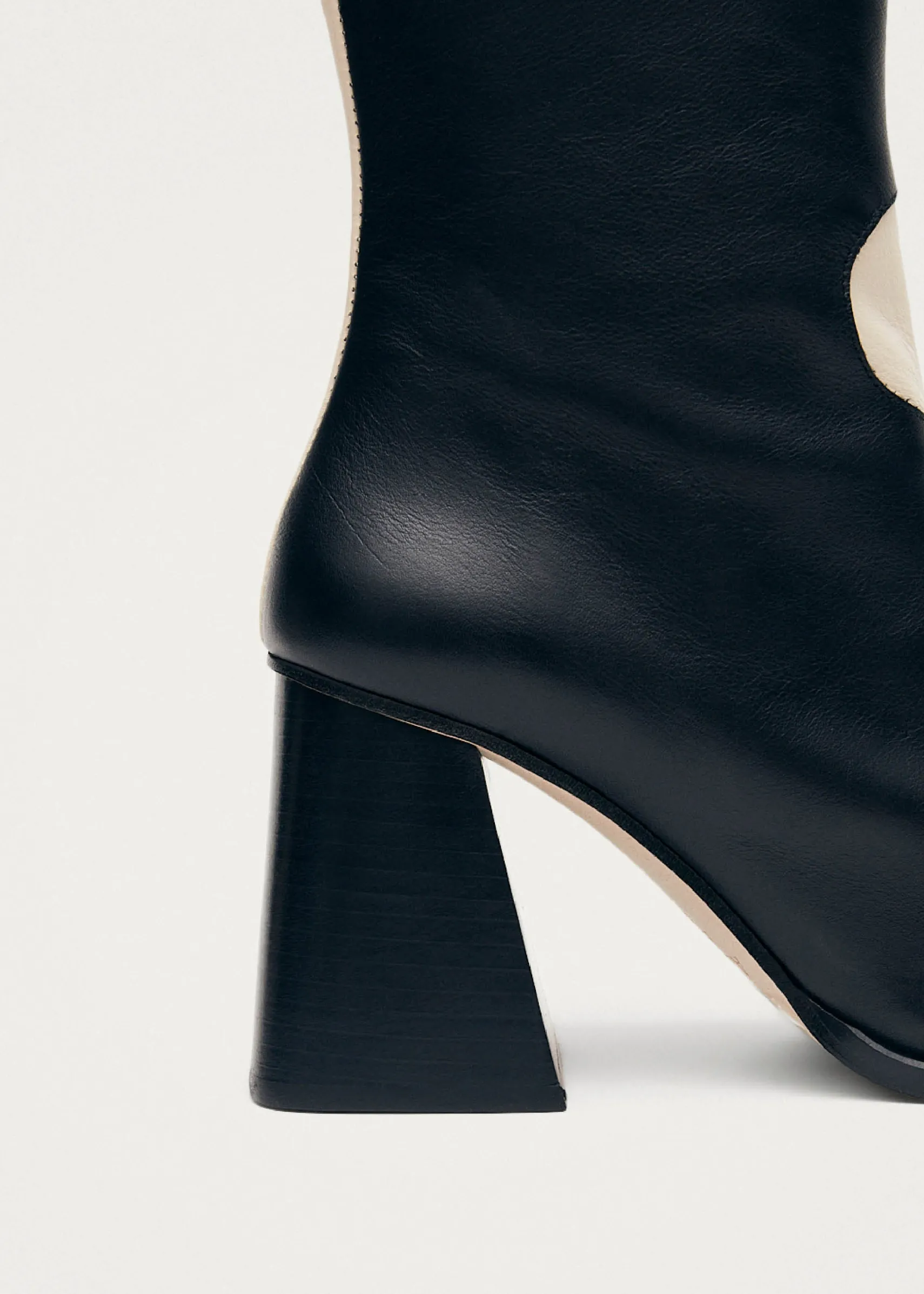 ALOHAS Blair Bicolor Black Cream Ankle Boots