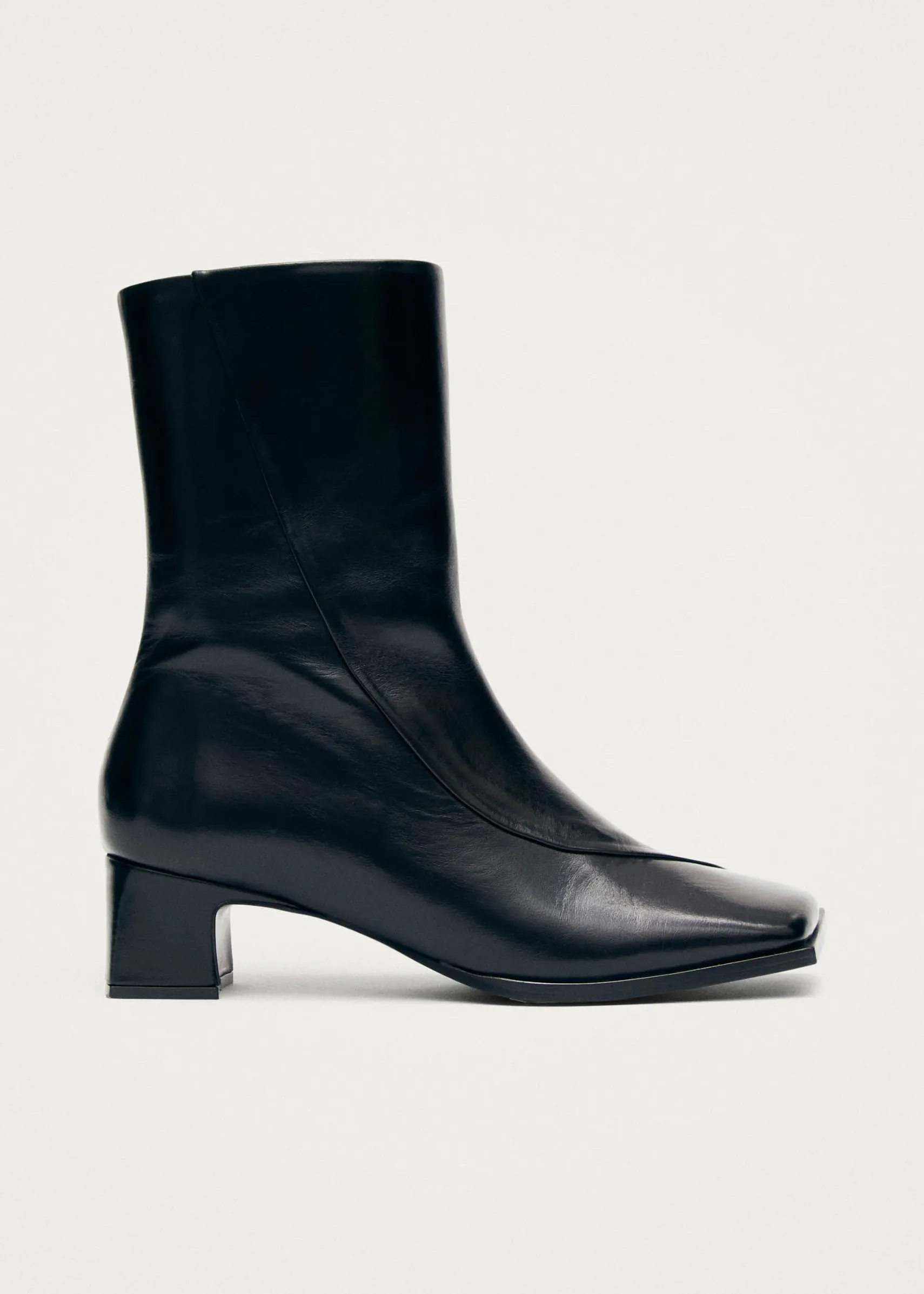 ALOHAS Chantal Leather Ankle Boots