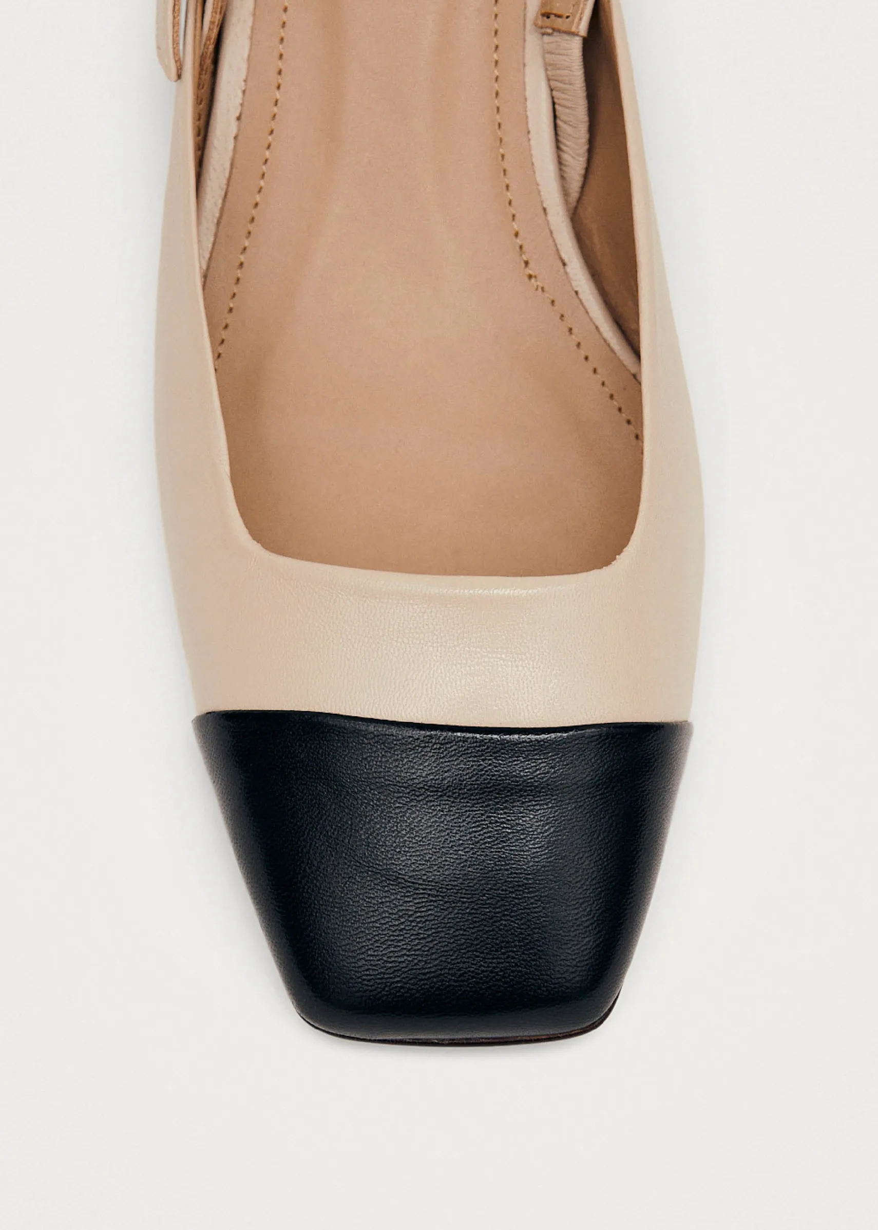 ALOHAS Lindy Bicolor Cream Black Leather Pumps