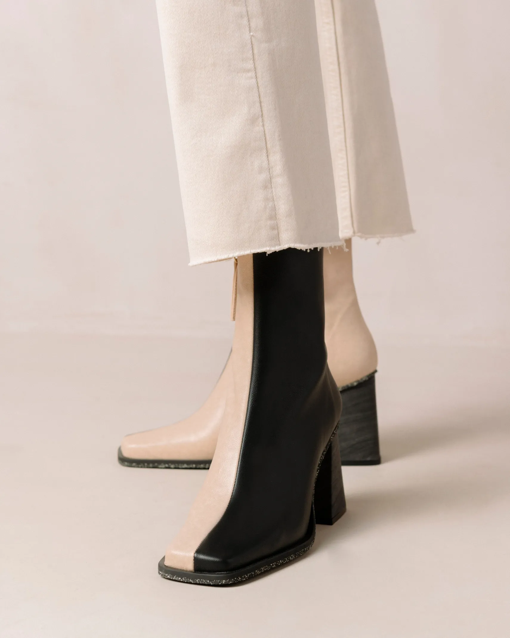 ALOHAS South Bicolor Corn Stone Beige Black Vegan Leather Ankle Boots