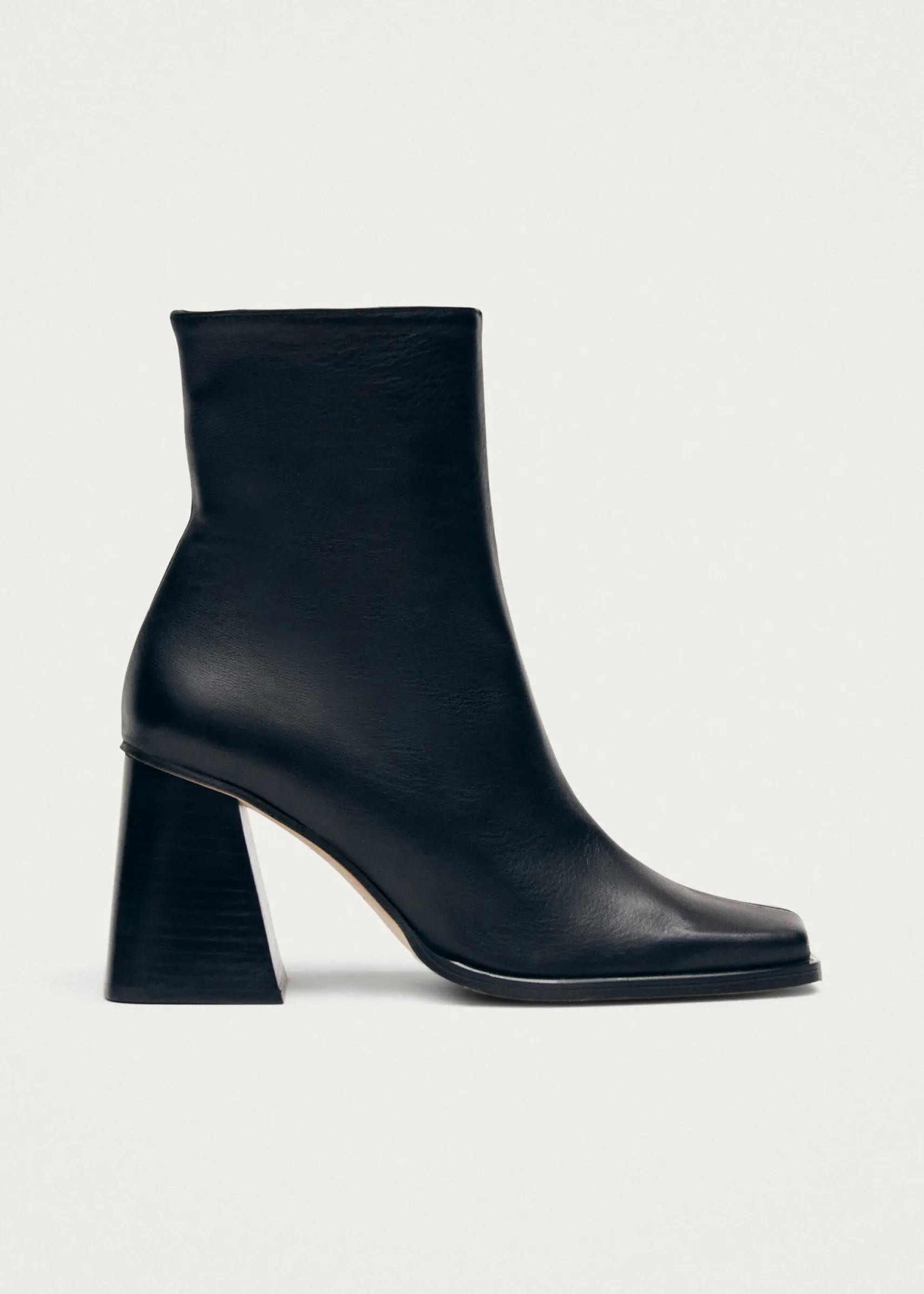 ALOHAS South Leather Ankle Boots