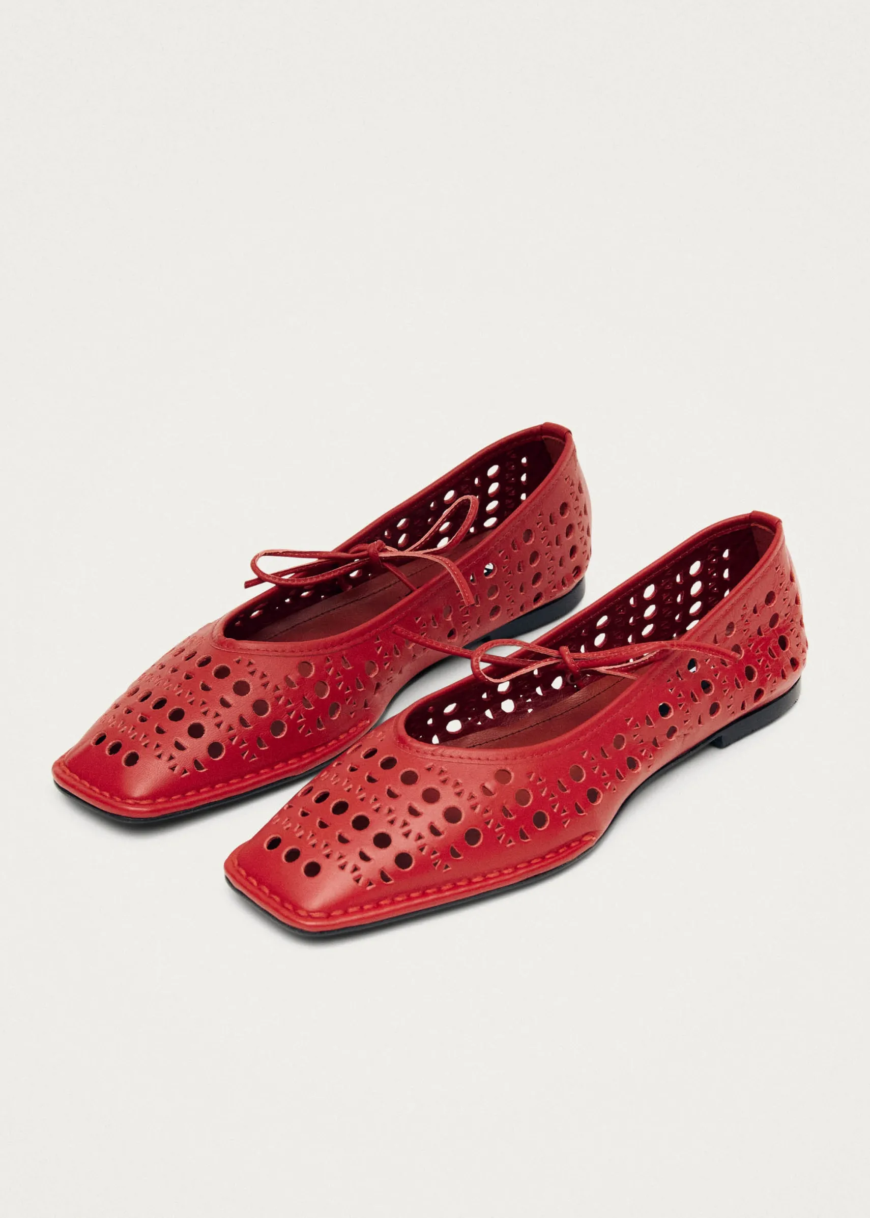 ALOHAS Sway Slit Red Leather Ballet Flats