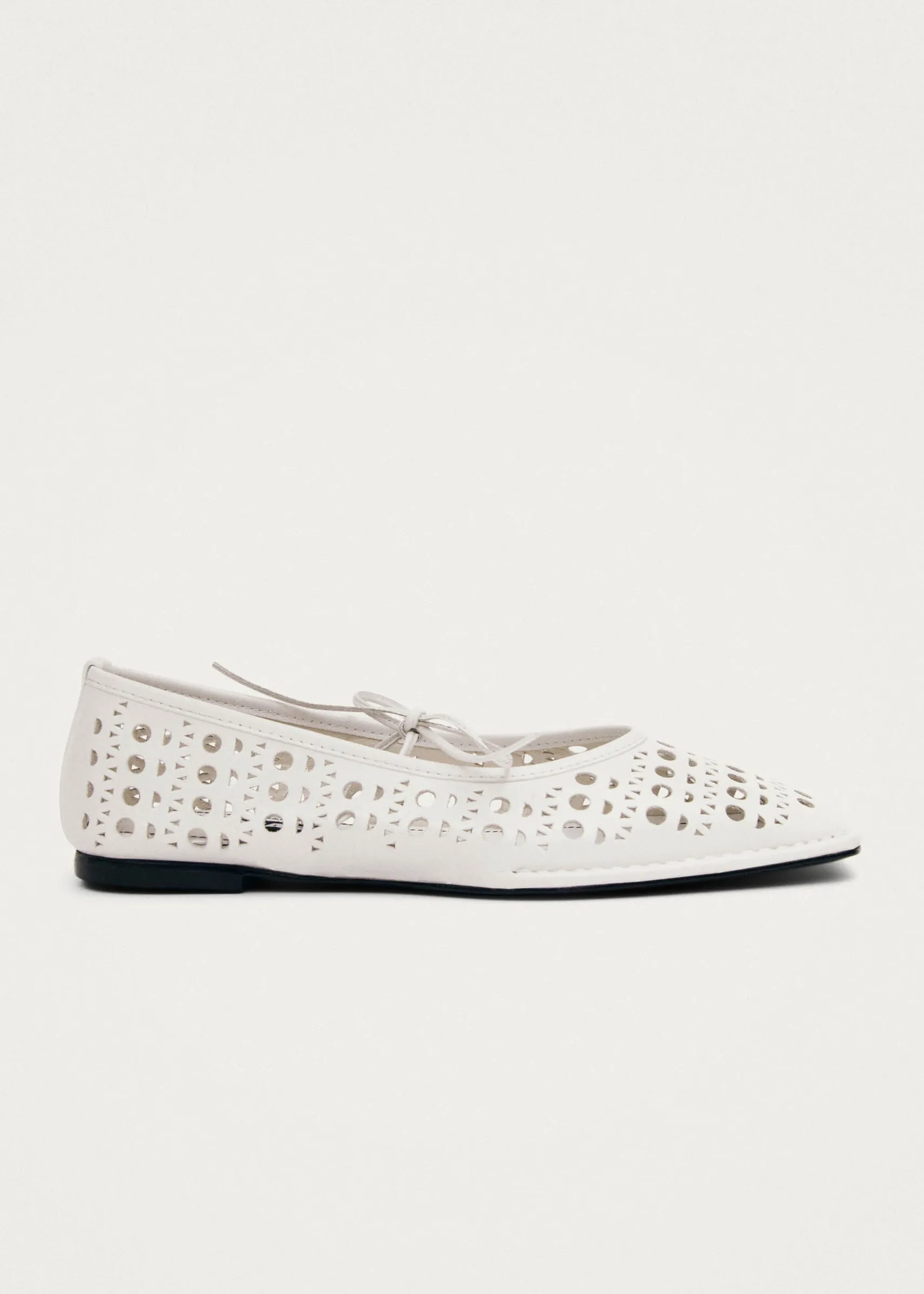 ALOHAS Sway Slit White Leather Ballet Flats