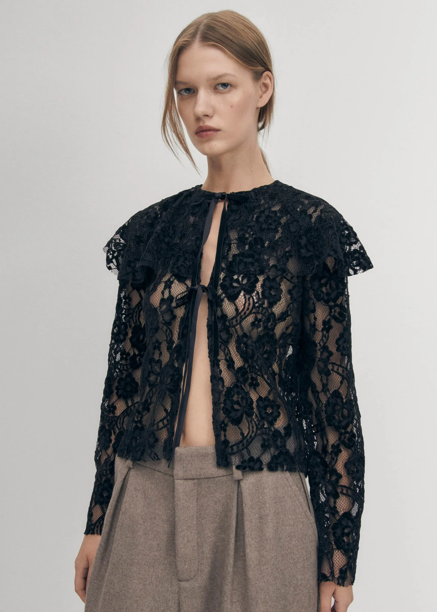 ALOHAS Tolpa Lace Black Blouse