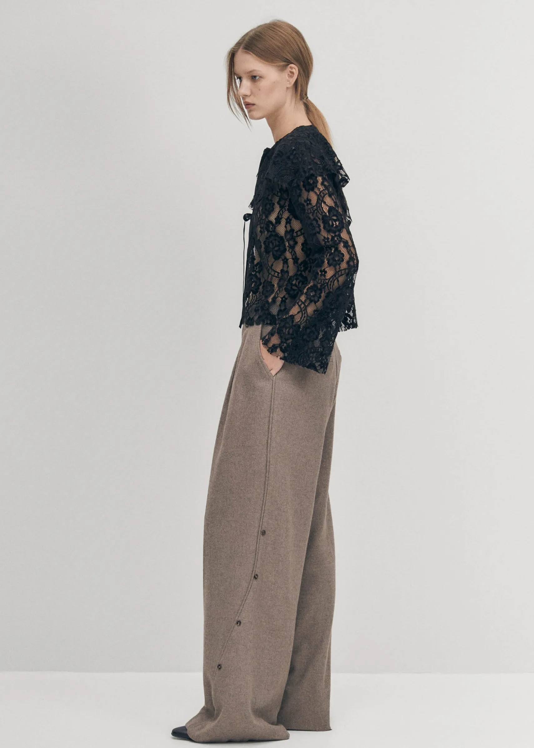 ALOHAS Tolpa Lace Black Blouse