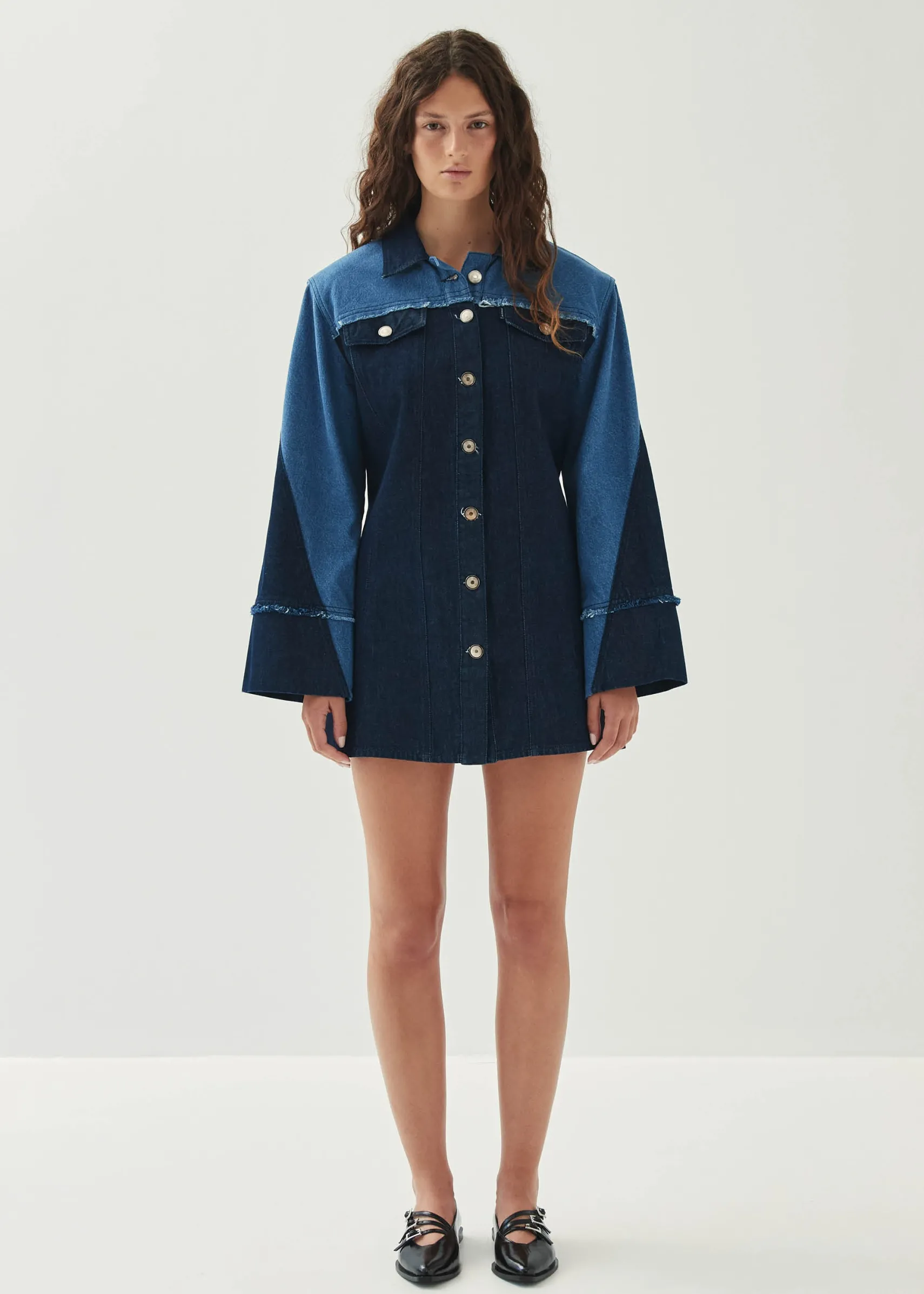 ALOHAS Veden Bicolor Indigo Denim Dress