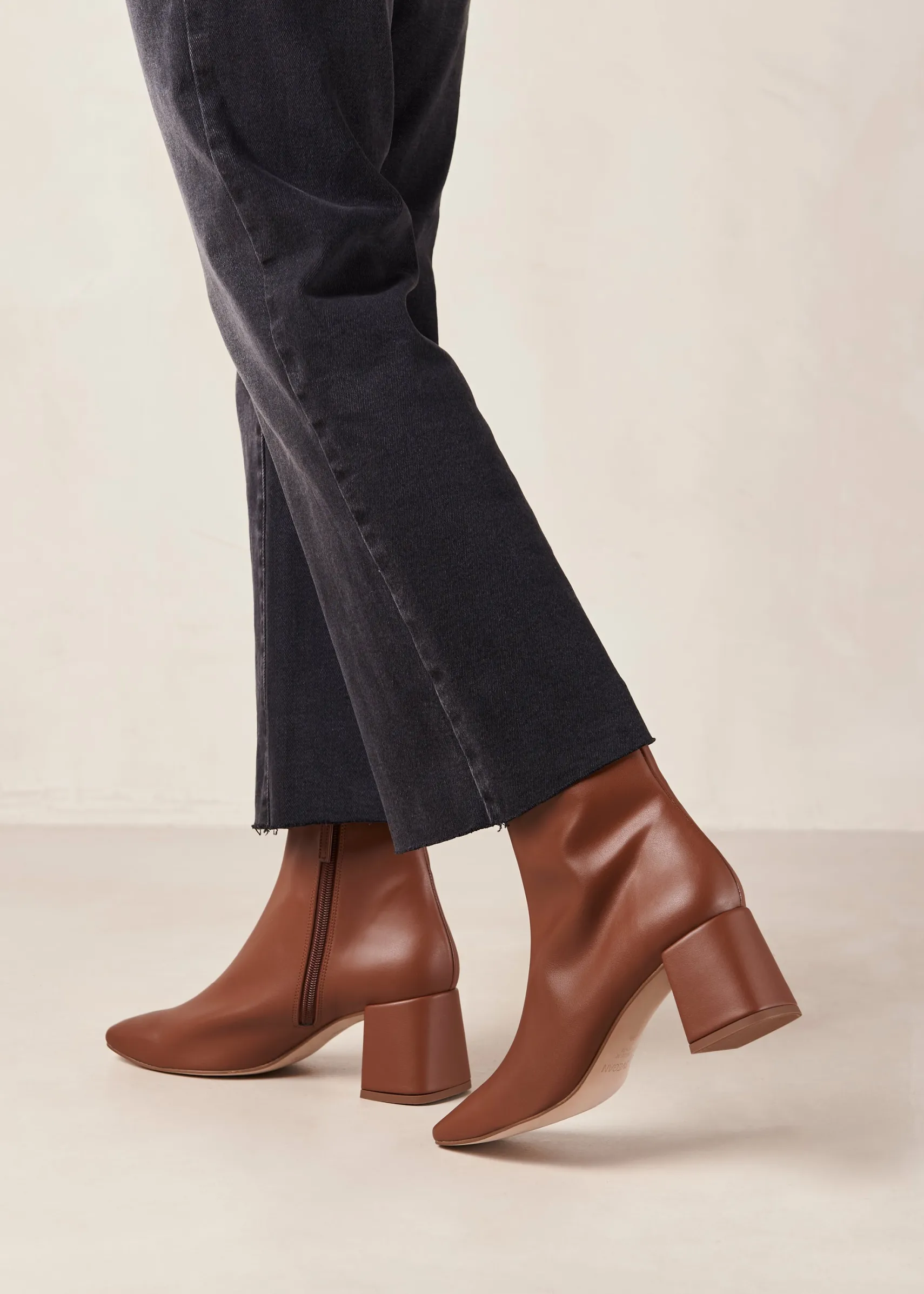 ALOHAS Watercolor Gingerbread Brown Vegan Leather Boots