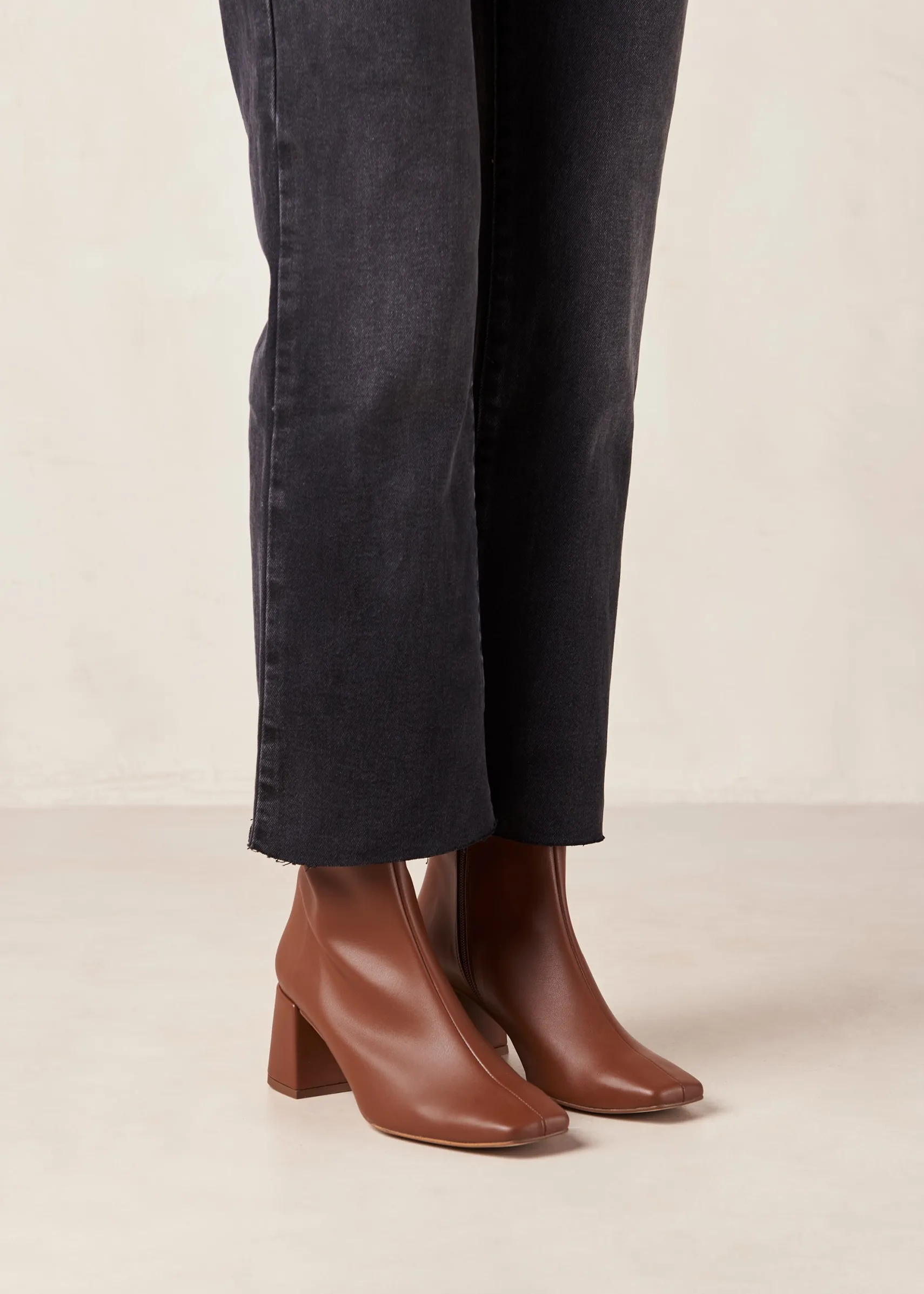 ALOHAS Watercolor Gingerbread Brown Vegan Leather Boots